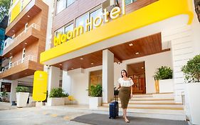 Bloom Hotel - Hal Old Airport Road